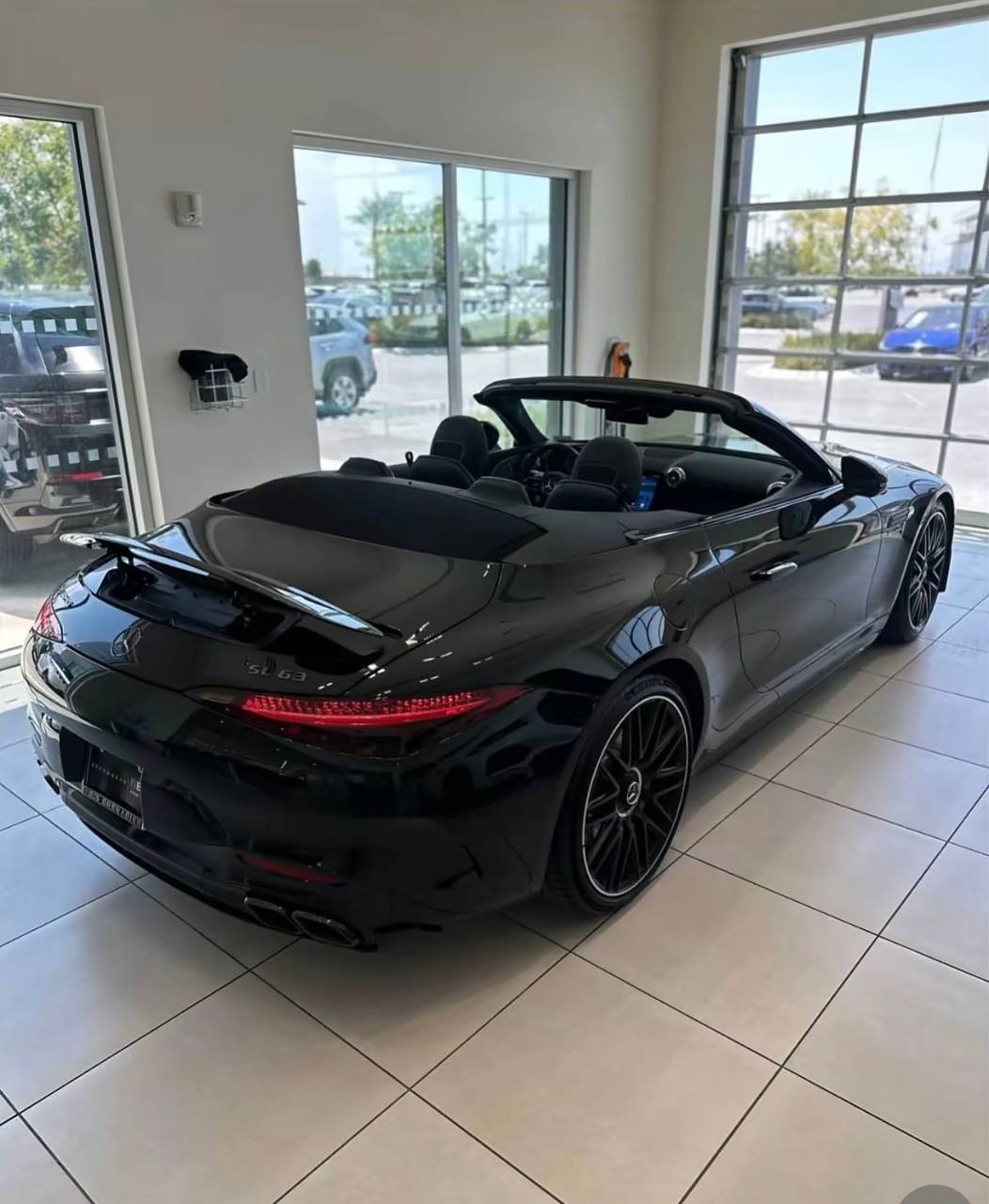 2023 Mercedes-Benz Mercedes-AMG SL 63 - Image 4